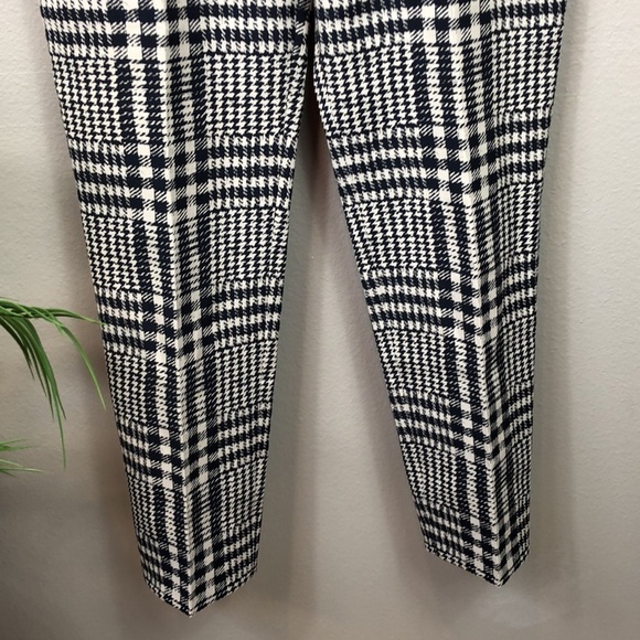 Hugo Boss Ankle Pant Flat Front Plaid 6 - Picture 4 of 8